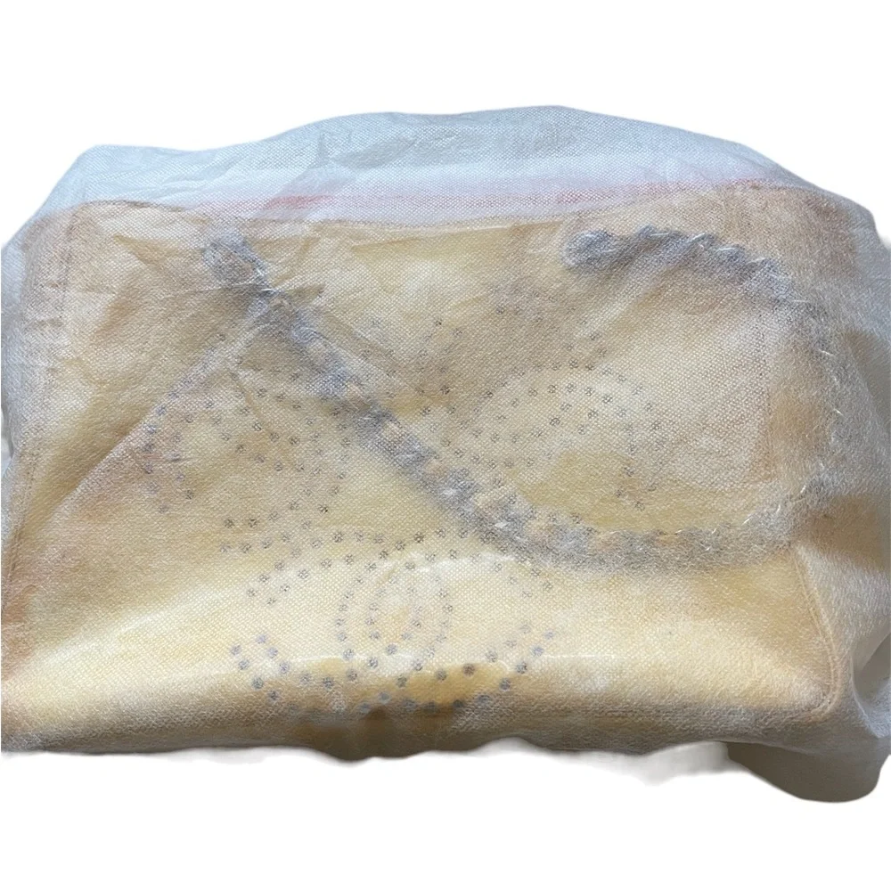 CHANEL  Enamel Yellow triple CC logo Tote bag w/ Pouch  & unbranded dust bag 🔥 - Picture 15 of 15